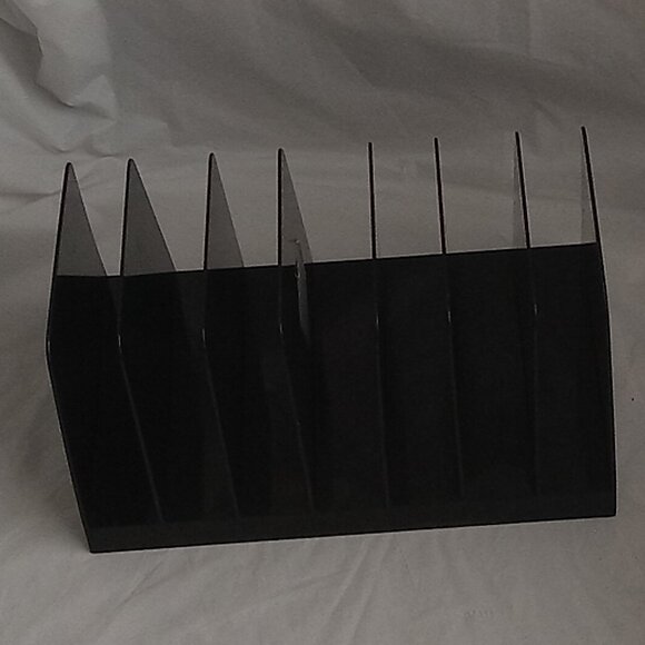 Business Source Desk Step Sorter plastic divider file folder. - Picture 2 of 3